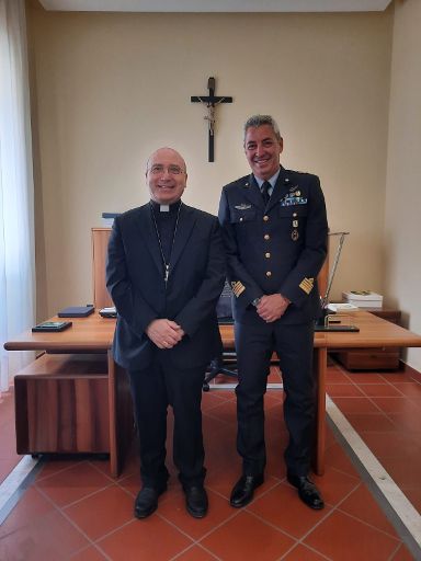 MINISTERO DELLA DIFESA AERONAUTICA MILITARE 9° Stormo Ufficio Comando in visita dal neo ………