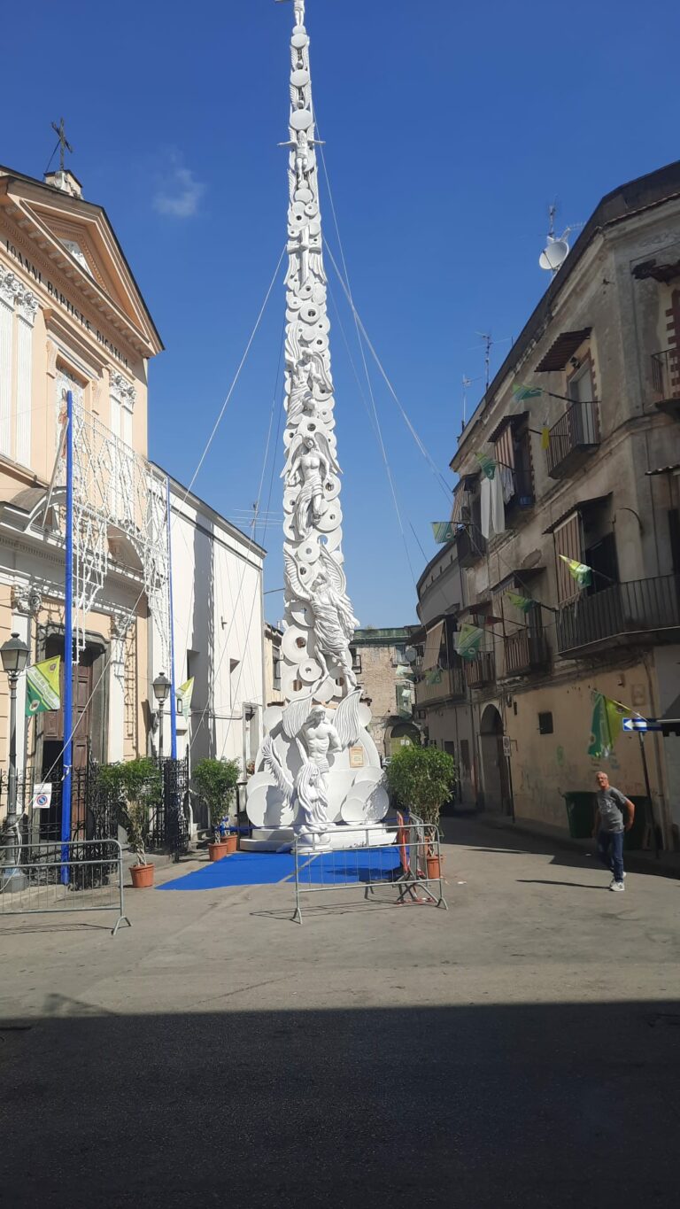 Casavatore. Una Città Viva Con Una Festa Patronale. Si Chiama: La Ballata Dei Gigli.